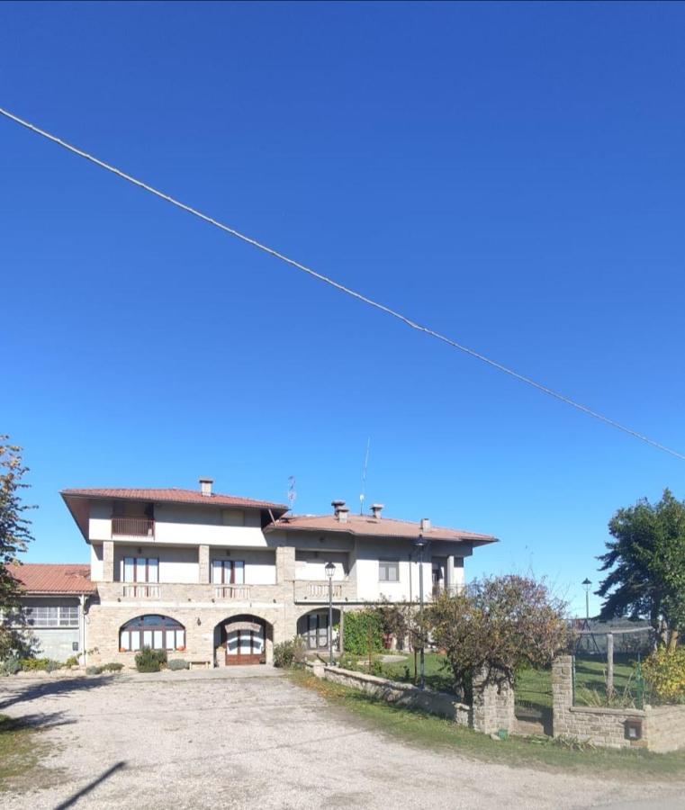 Villa Az. Agr. Cascina Castellera Serravalle delle Langhe Exterior foto